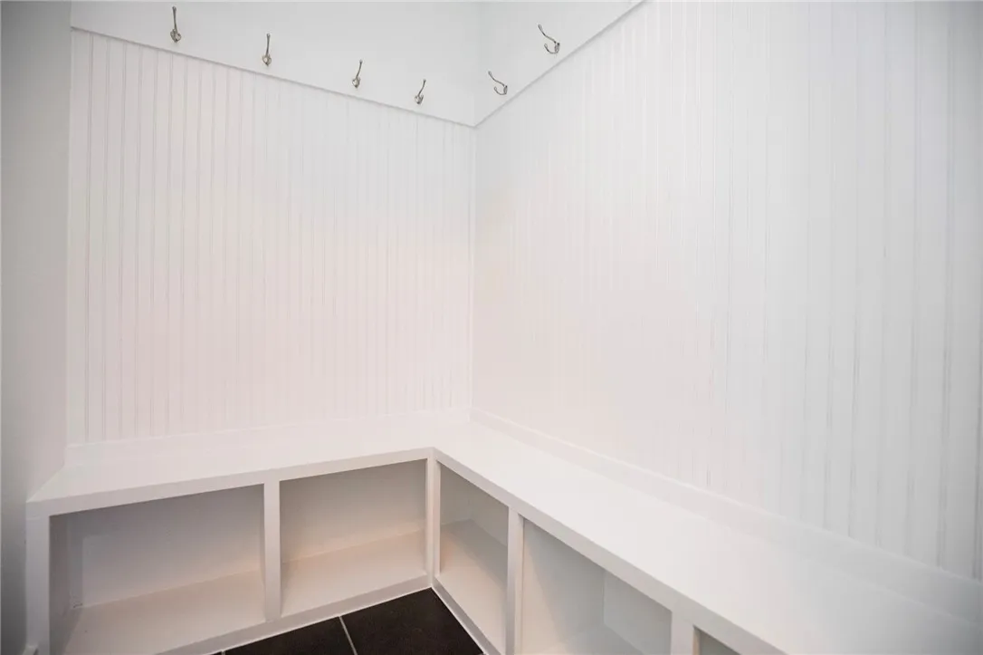 Rogers, Arkansas 72758, United States, 4 Bedrooms Bedrooms, ,5 BathroomsBathrooms,Residential,Active,220496