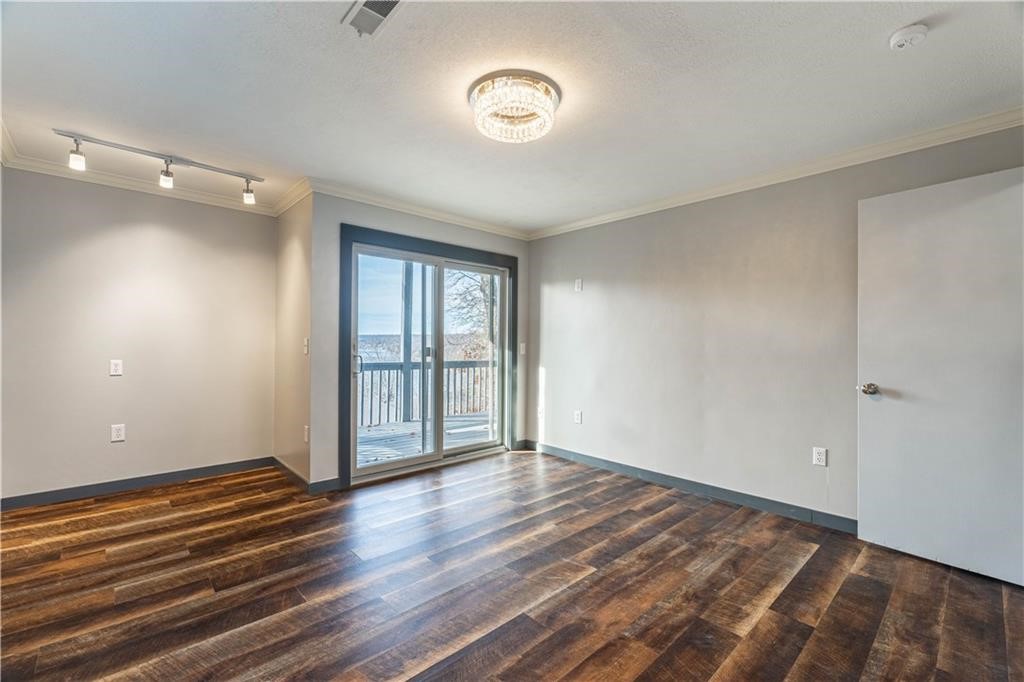 Brompton Courts Bvv - Residential Lease