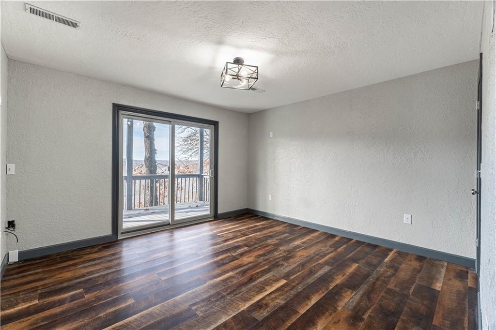 Brompton Courts Bvv - Residential Lease