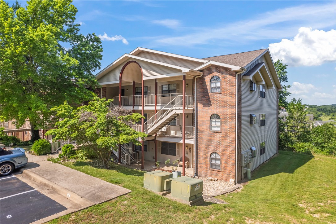 350 S Wildwood Drive 15
