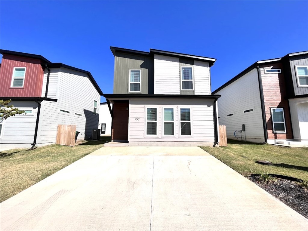 This 3-bedroom, 2-bath home in Centerton features an open-plan living room and kitchen downstairs, with all the bedrooms located upstairs. It offers plenty of space in a quiet neighborhood. Apply now at www.pmiheritage.com
Features:
Rent: $1550
Deposit: $1500
3 bed, 2 bath, 1178 sqft
Outdoor parking
$40 application fee
$25 per month per pet + $250 one-time fee per pet (30 lbs and under)
Tenant responsible for utilities
Tenant required to carry rental insurance.