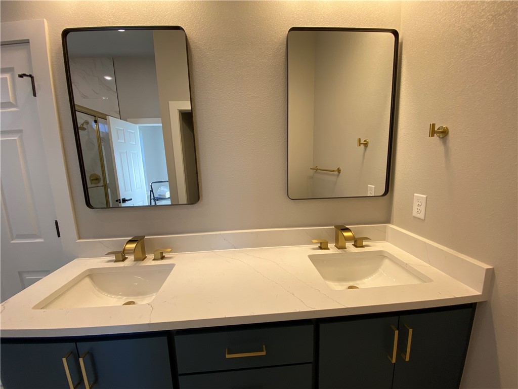 Seminole Park Sub Rogers - Residential