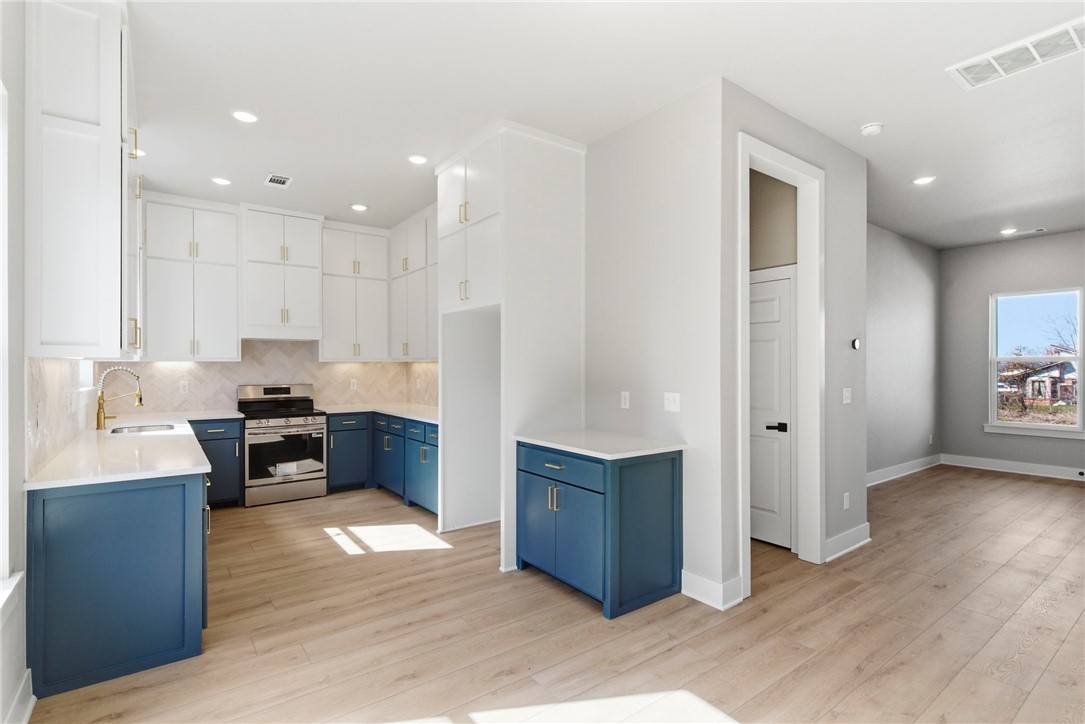 Seminole Park Sub Rogers - Residential