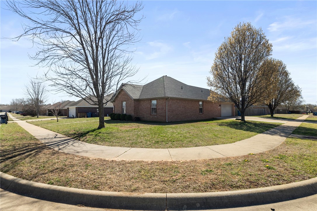 Maple Glenn - Residential