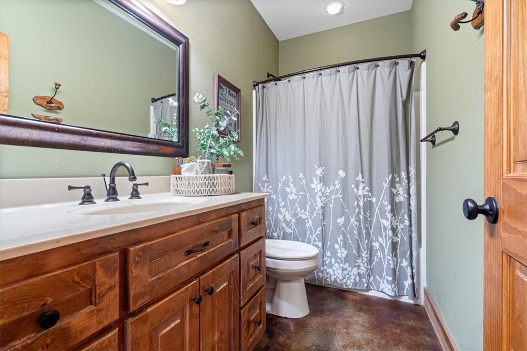 19-17-33-RURAL - Residential