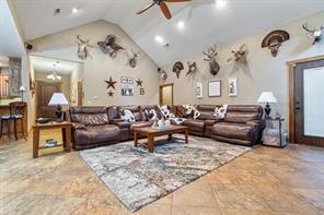 19-17-33-RURAL - Residential