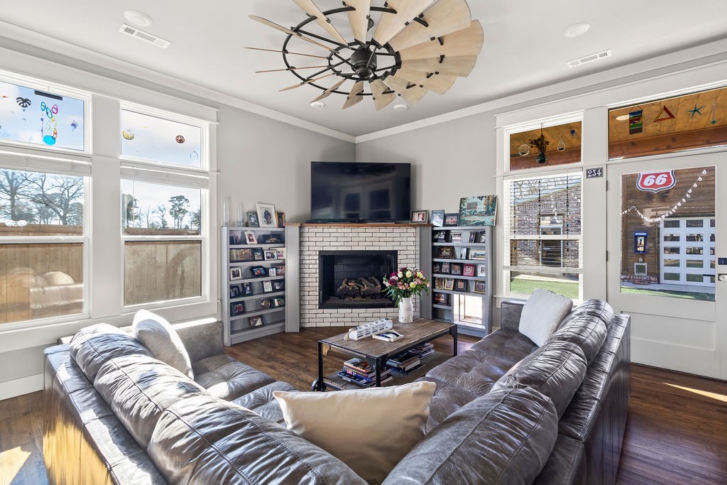 CORLEYS ADD-BENTONVILLE - Residential