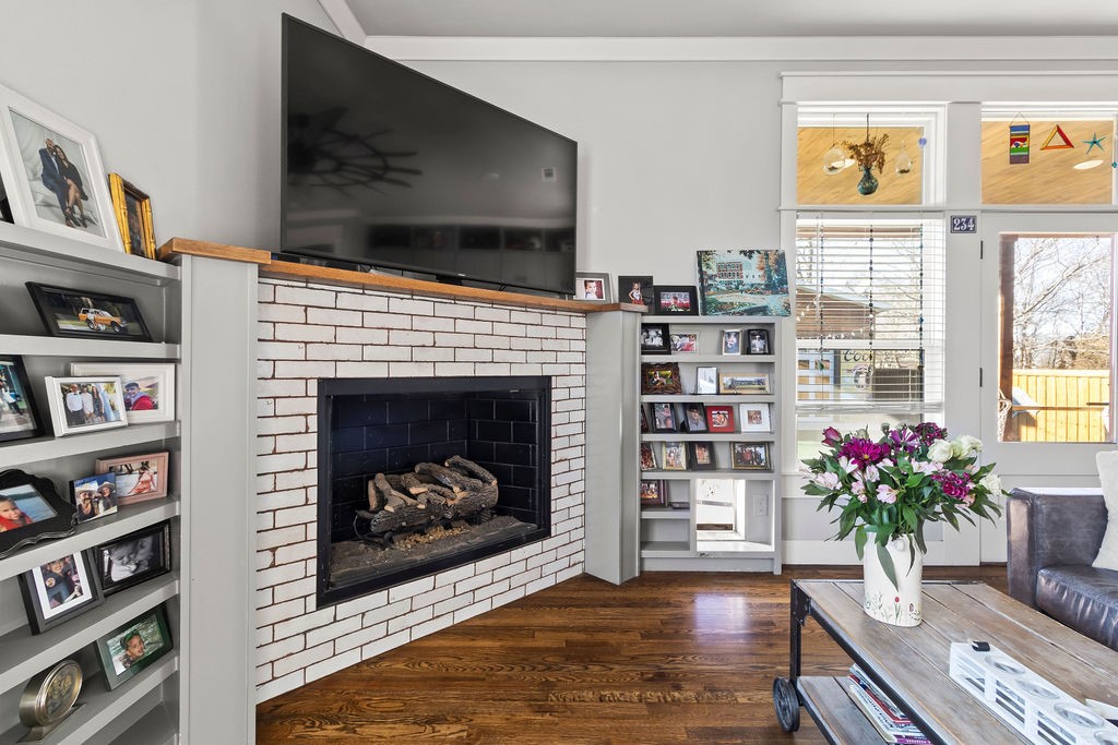 CORLEYS ADD-BENTONVILLE - Residential