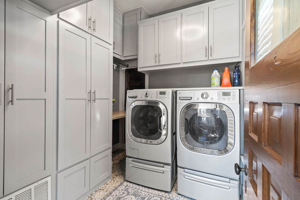 CORLEYS ADD-BENTONVILLE - Residential