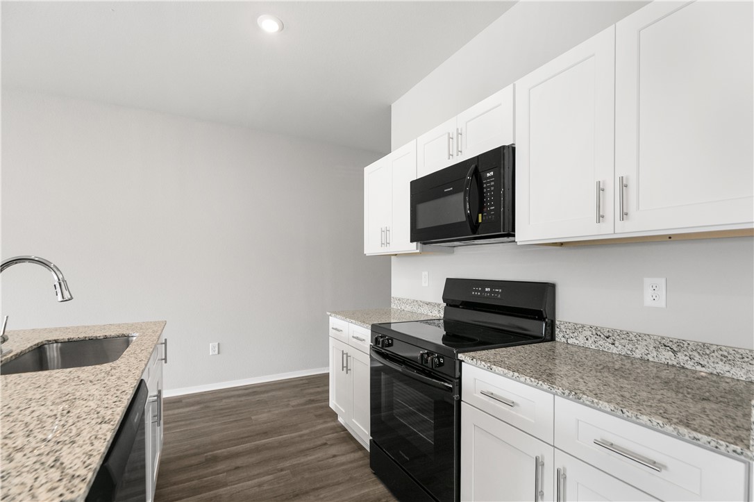 WOODWARD PARK PH II-HIGHFILL - Residential Lease