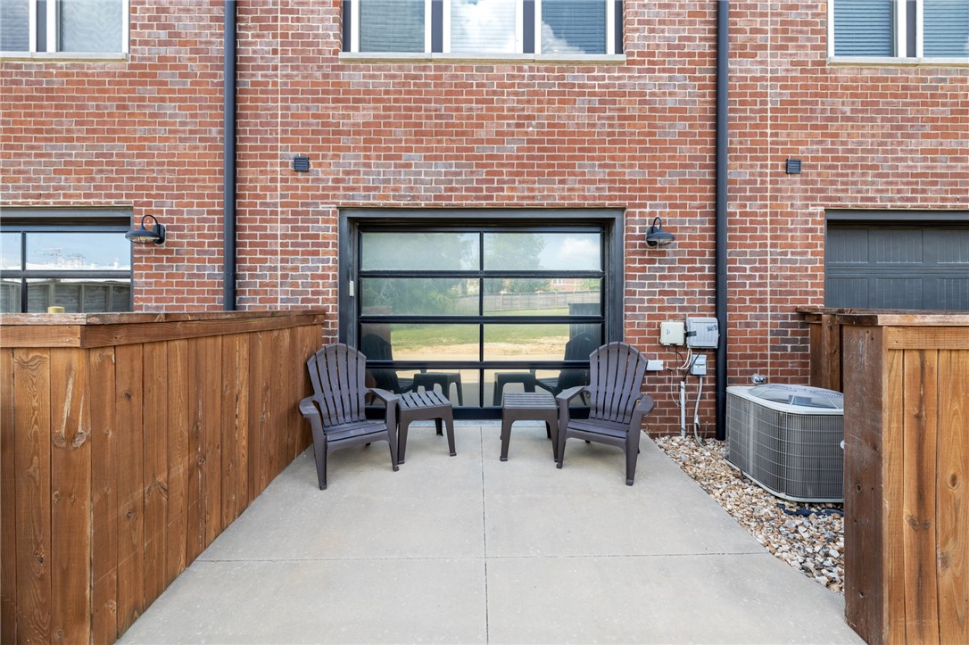 T J Hollands Sub Bentonville - Residential