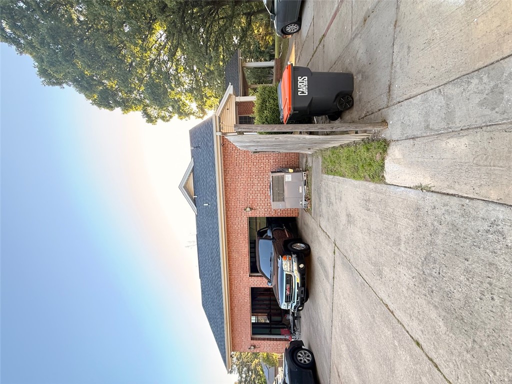 Kingswood Add Ph Ii Rplt Of Lt 22 - Residential