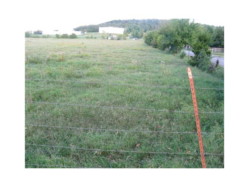 1270 Kendrick. 69.68 Excellent Development Opportunity. Old Wire Road frontage for possible commercial use and rest for residential. Water, electric, gas available,Future land use plan for this area show Hwy 265 being altered to cross Kendrick.,Commercial on Old Wire Rd & corner of Kendrick & Jefferson. Buildings on property have no value. This property is across the street from 16 additional acres (MLS#691424) Appraisal on file in listing office.