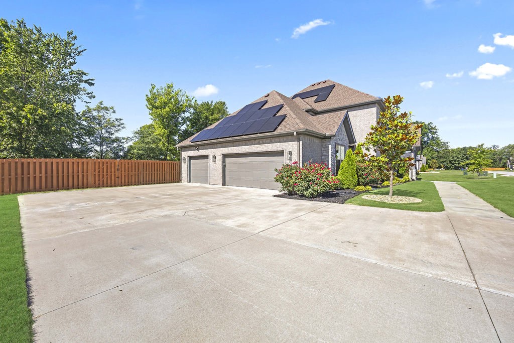 Elmdale Lake Estates - Residential