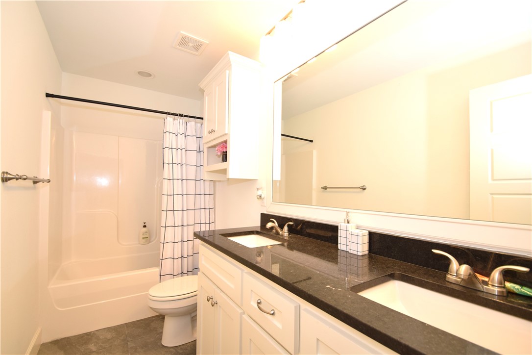 Rolling Acres Ph Ii Sub Bentonville - Residential Lease