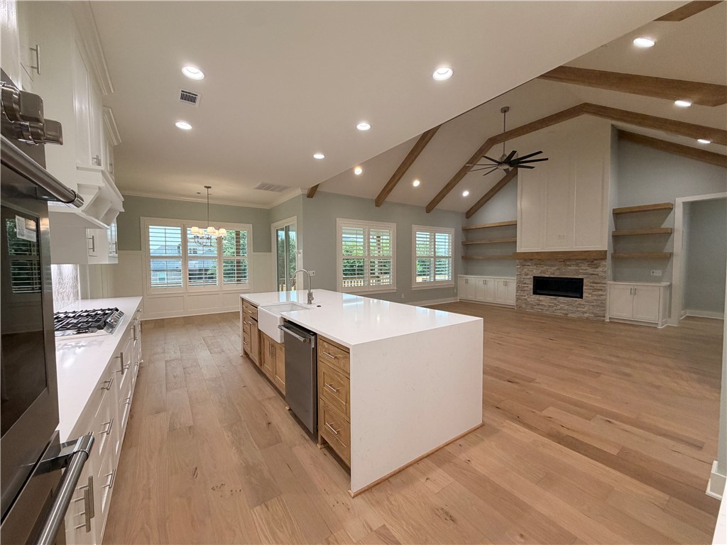 Crescent View - Residential