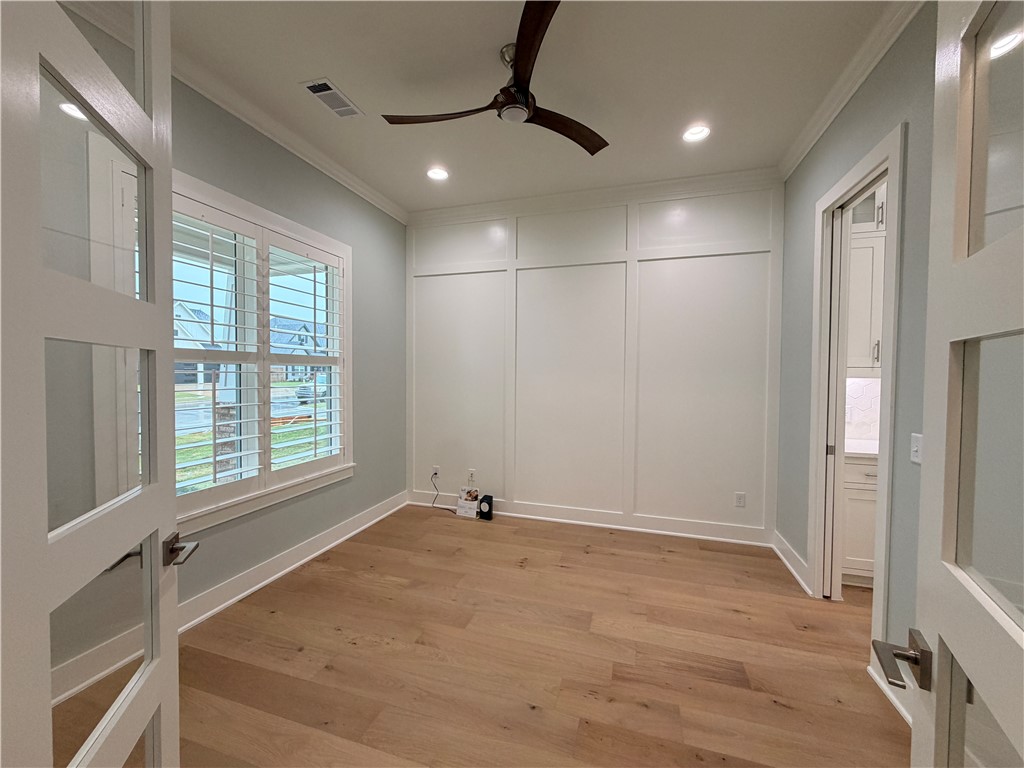 Crescent View - Residential