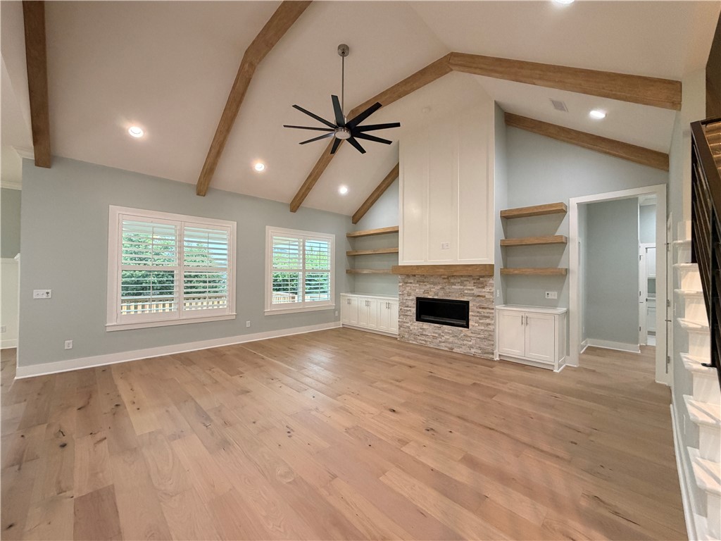 Crescent View - Residential