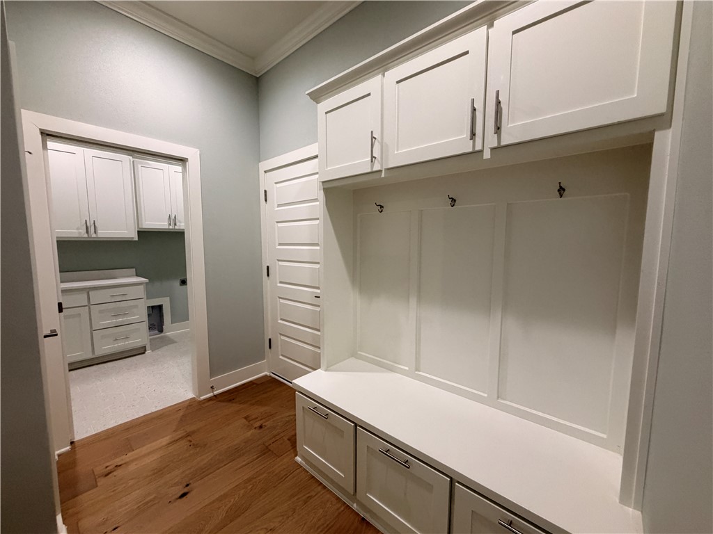 Crescent View - Residential