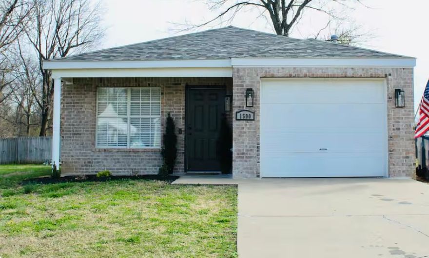 This 3 bed 2 bath home is in a convenient location to downtown Bentonville, Interstate, Walmart Corp and all of NWA. Bike trail access in the subdivision just a lot away from this home. Updated flooring, appliances, electric fixtures. Home is fully furnished and currently a short term rental.