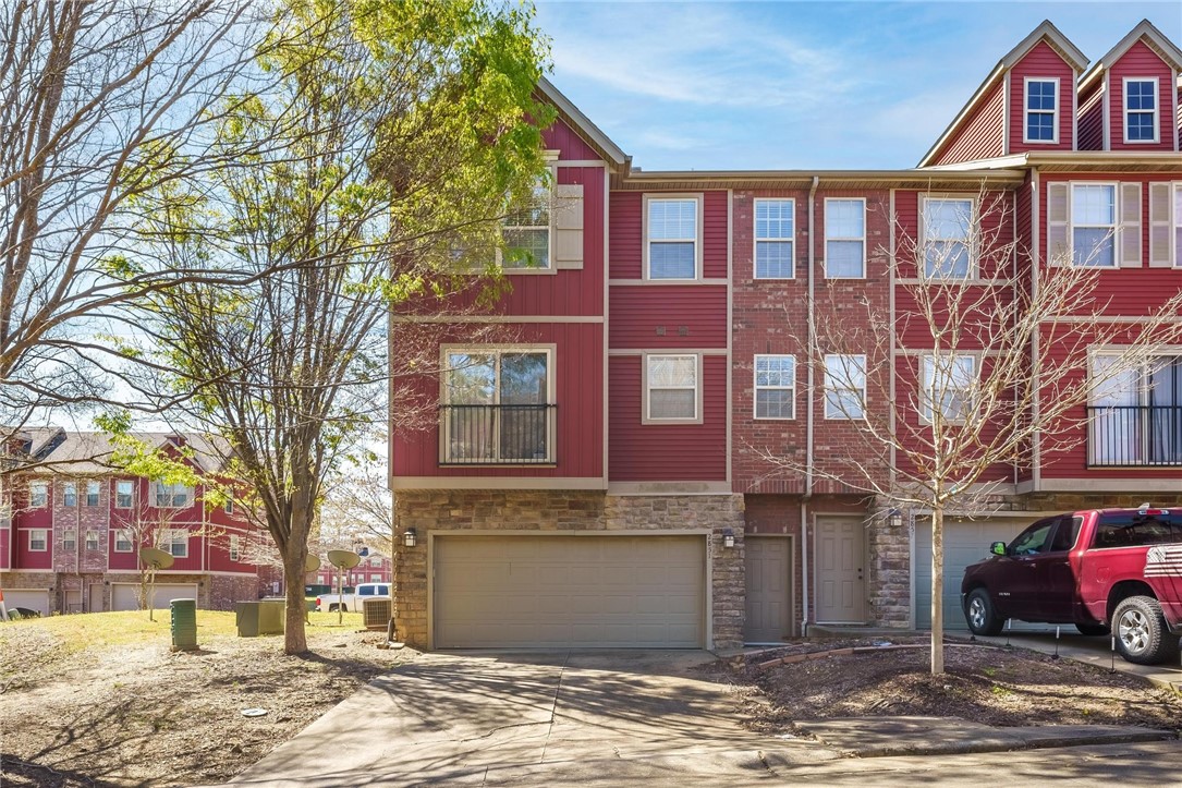 Village On Shiloh Hpr - Residential