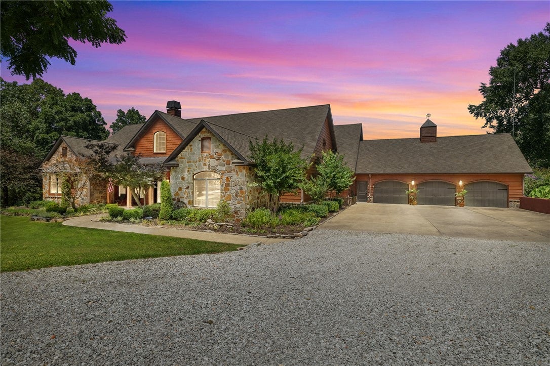 Photo 1 of 44 — 315 Buck Skin Ridge, Pineville, MO 64856