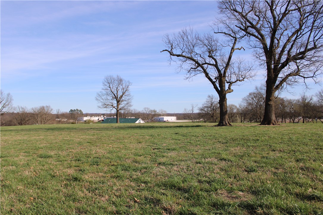 Northern Trace - Land