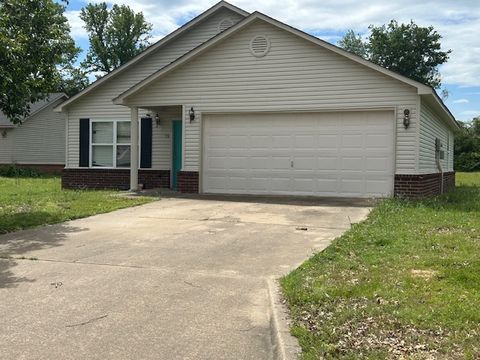 Photo of 15 Cypress Court, Clarksville, AR 72830 (MLS # 1343487)