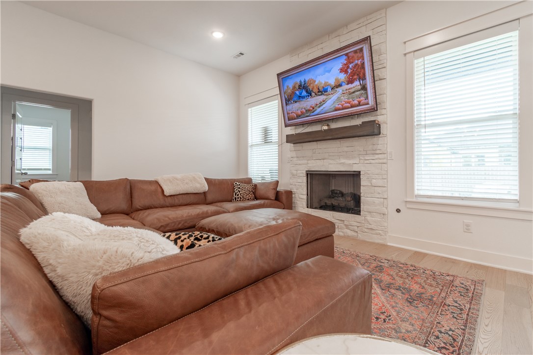 RIVERWALK PH 3 - Residential