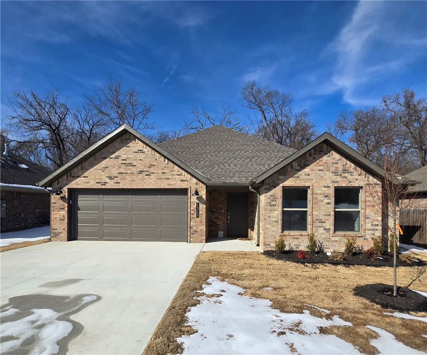 $5,000 IN BUYER CONCESSIONS IF CONTRACTED BY 2/28/26! Additional builder preferred lender credit available! New construction 3 bedroom, 2 bath all-brick home in the heart of Gentry! Features include LED lighting, tray ceilings, 3cm granite countertops, Frigidaire Gallery appliances, durable LVP flooring, full aluminum guttering, and more. Great location, convenient to all that NWA has to offer!