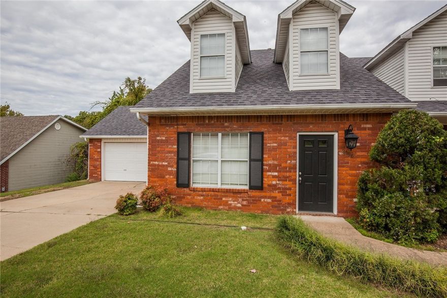 Great 3 Bedroom, 2 Bath 2 car garage duplex on the north end of Fayetteville. Laminate wood flooring in main living area, carpet in bedrooms, refrigerator and washer/dryer are included. Master bedroom on main level with 2 bedrooms and bath on second level. Fenced back yard area