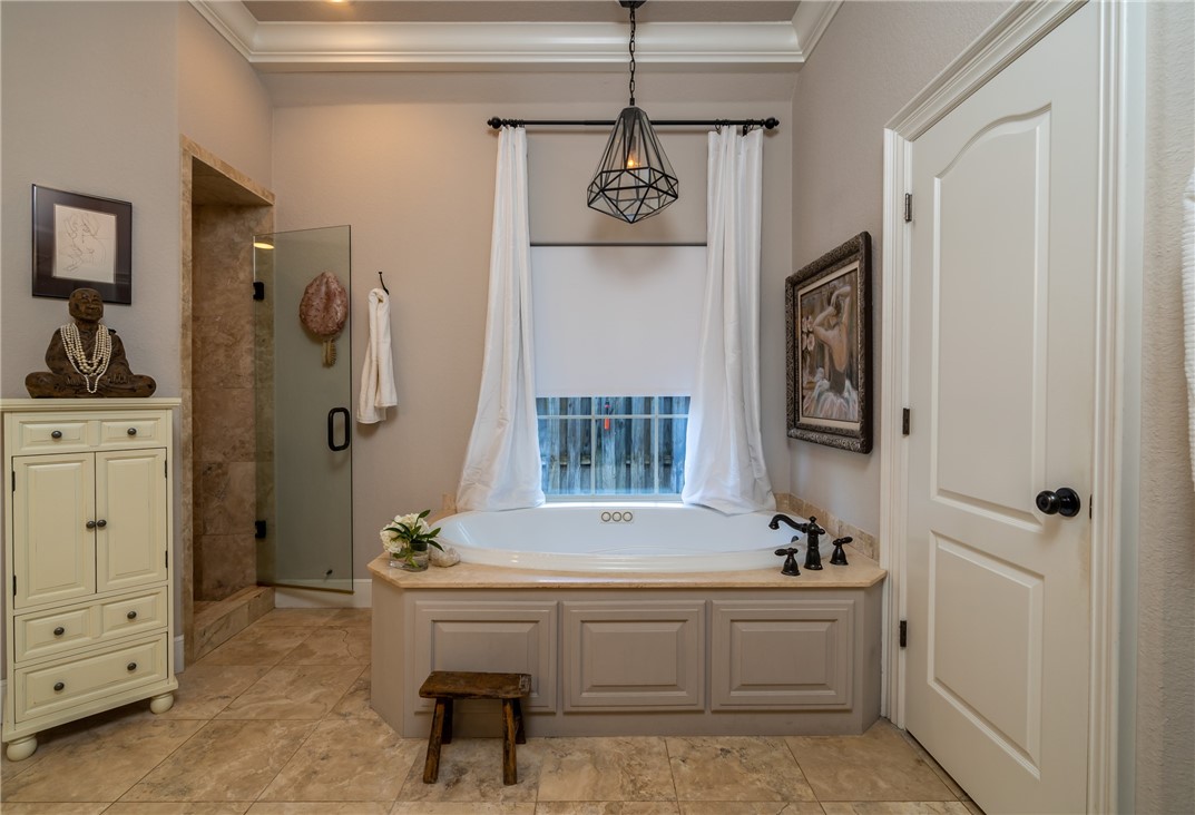 Bordeaux Sub Rogers - Residential