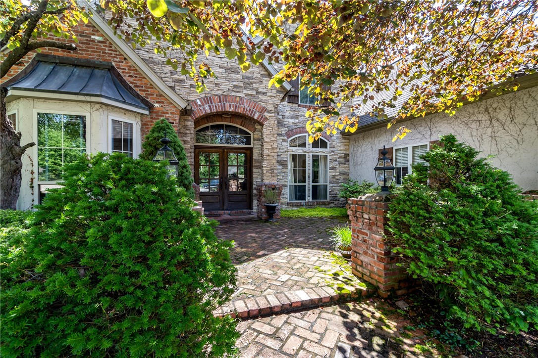 Bordeaux Sub Rogers - Residential