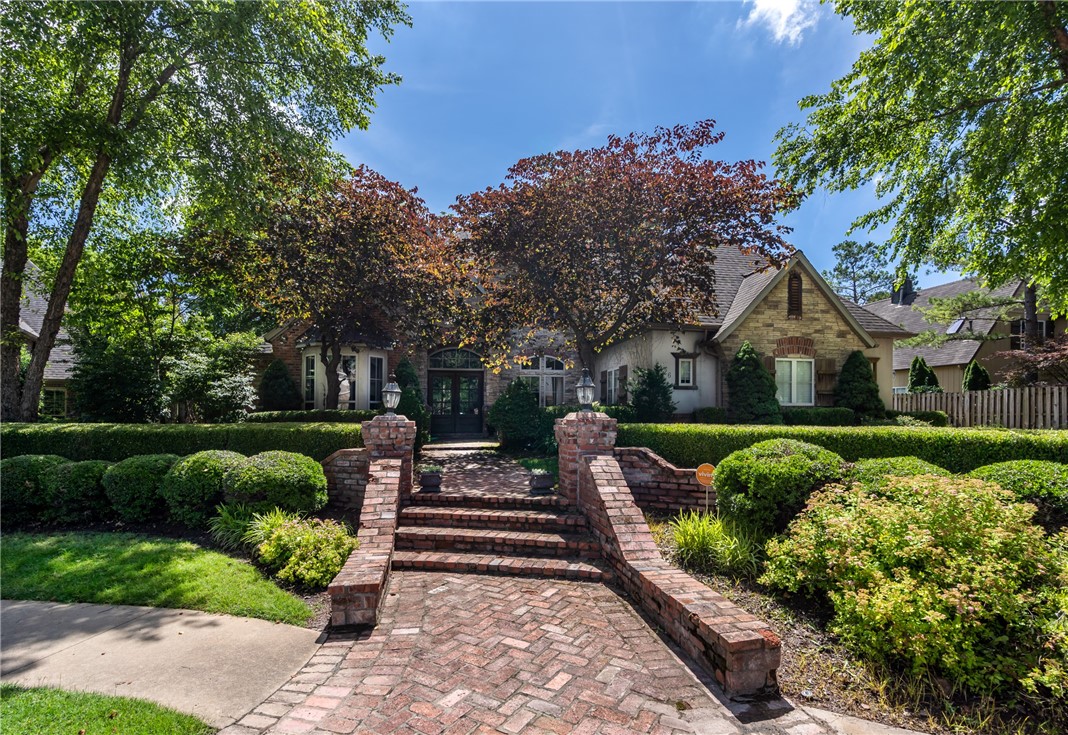 Bordeaux Sub Rogers - Residential