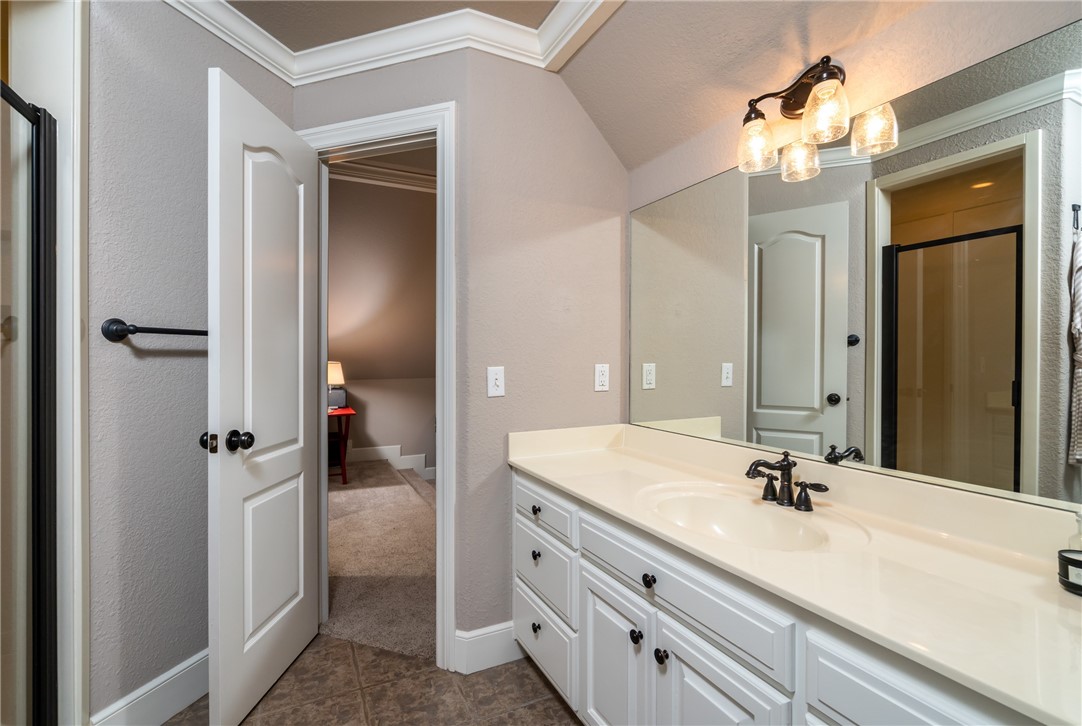 Bordeaux Sub Rogers - Residential