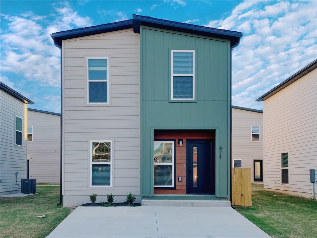 Modern, smart, affordable living! Looking for that first home, wanting to downsize and simplify, or looking for a low-maintenance investment property, Featherston Village may be exactly what you've been looking for. Never think about lawncare again! Everything you need in a great location. Wonderful new subdivision in Bentonville School District. Less than 5 miles from Walmart Corporate office. Come enjoy simplified living in a modern environment. Future parks and walking trails throughout the neighborhood. Schedule a showing today!