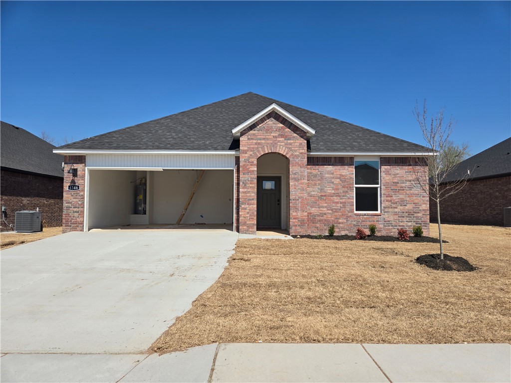 Jubilant Justin Plan in Brentwood Village, located in Springdale, close to the C.L. "Charlie and Willie" George Park that consists of walking trails, dog park, splash pad, ball fields, and tennis courts close to the Don Tyson Parkway, near the highly sought-after Don Tyson School of Innovation and other schools. These brand-new homes will be 4-sided Brick! Living room will showcase a beautiful and modern Electric Fireplace with Poplar Mantle. Home will have LVP and Carpet. Kitchen will have 42-inch cabinets, lovely appliances and quartz countertops and tile backsplash. Ceiling fans in Bedroom one and the living room. Primary bedroom has a fabulous en suite with an oversized walk-in shower and elongated commode. LED lighting throughout. High efficiency AC with programmable thermostat. Come find your dream home today! Taxes and Parcel TBD.
