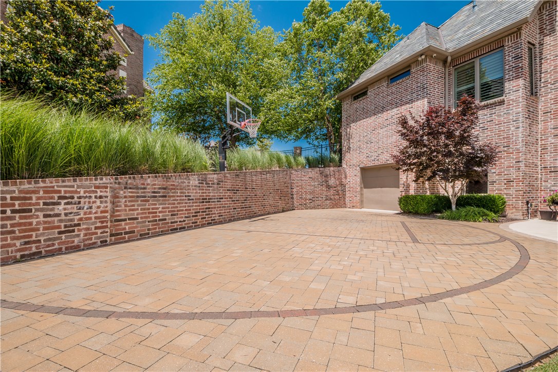 Pinnacle - Residential