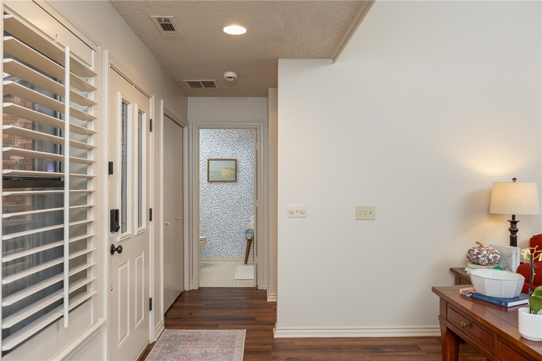 Paradise Valley Condo Ph 1 - Residential