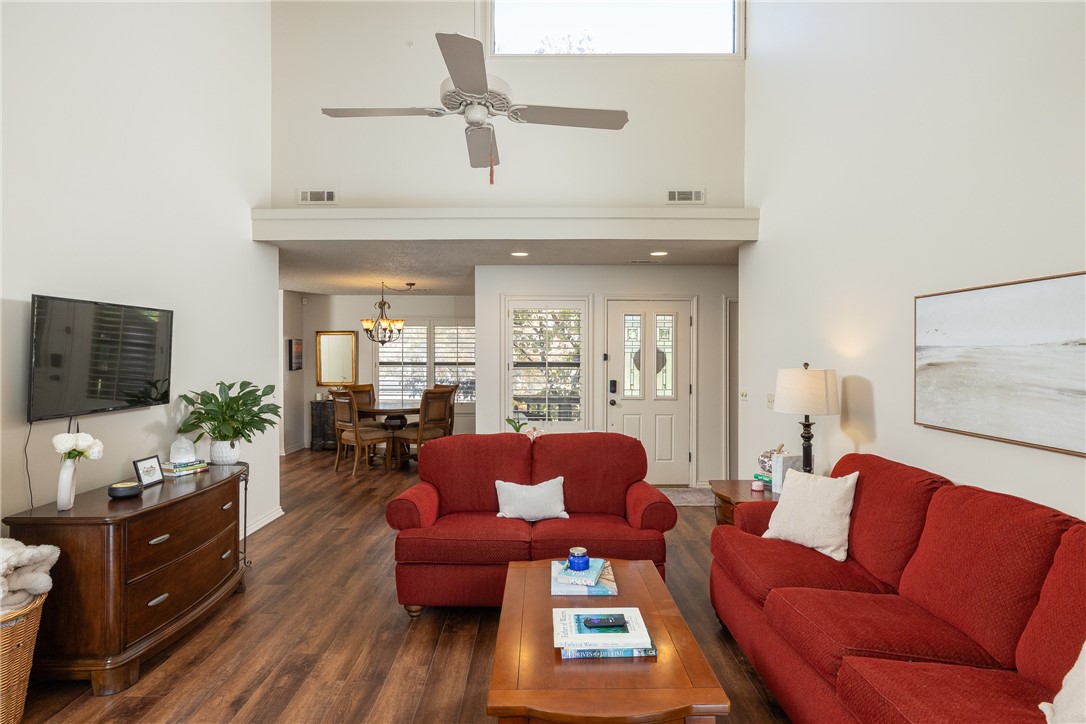 Paradise Valley Condo Ph 1 - Residential