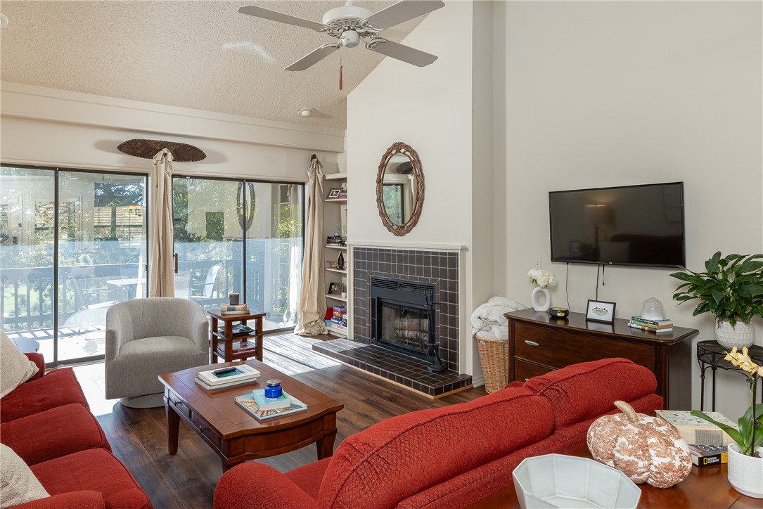 Paradise Valley Condo Ph 1 - Residential