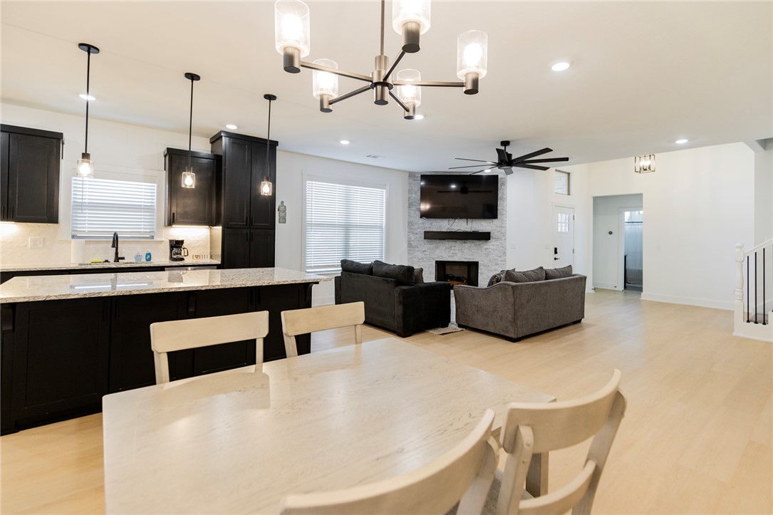 Oak Brook Sub Ph 1 Siloam Spgs - Residential