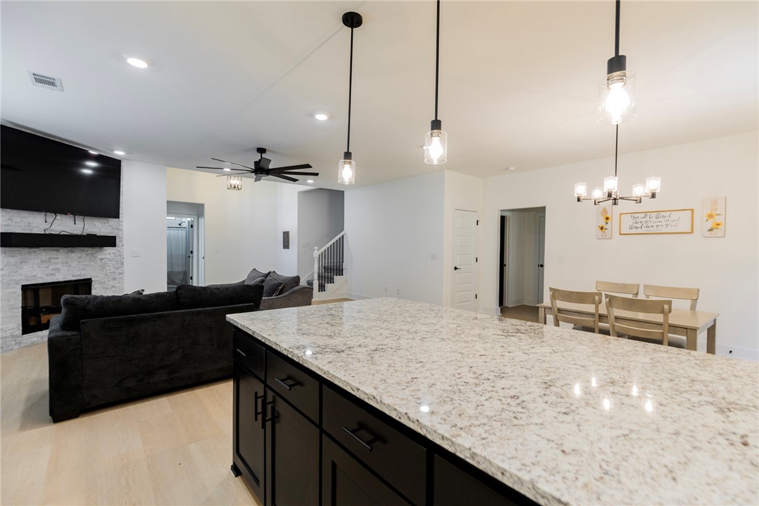 Oak Brook Sub Ph 1 Siloam Spgs - Residential