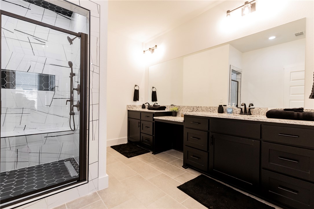 Oak Brook Sub Ph 1 Siloam Spgs - Residential