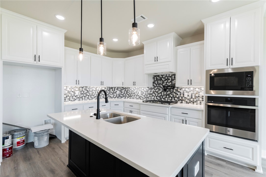 Oak Brook Sub Ph 1 Siloam Spgs - Residential