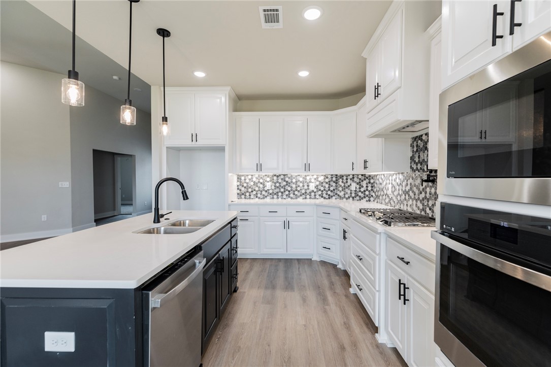 Oak Brook Sub Ph 1 Siloam Spgs - Residential