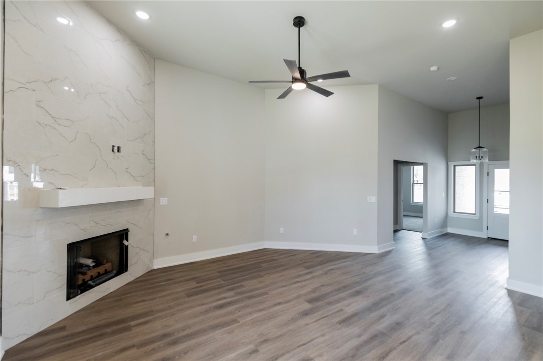 Oak Brook Sub Ph 1 Siloam Spgs - Residential