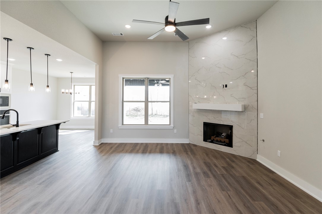 Oak Brook Sub Ph 1 Siloam Spgs - Residential