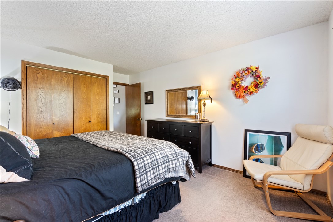 Unit 104 Holiday Island - Residential