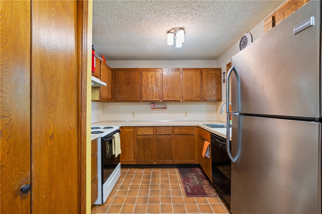 Unit 104 Holiday Island - Residential